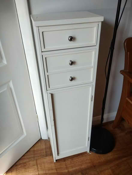 Photo of free Narrow bathroom cupboard (Chilwell NG9) #1