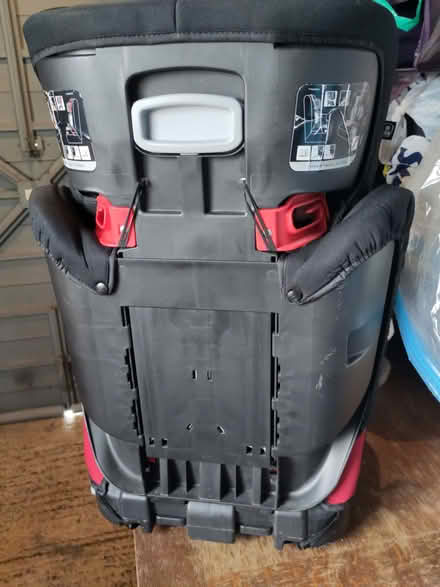Photo of free Joie red child car seat, 15-36kg (St Ives PE27) #3