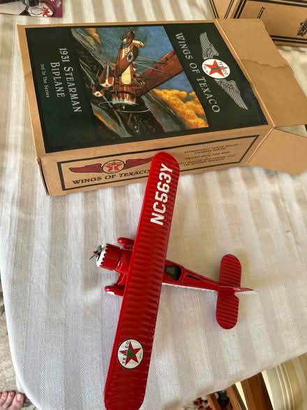 Photo of free Model Plane (Maple Lawn) #1