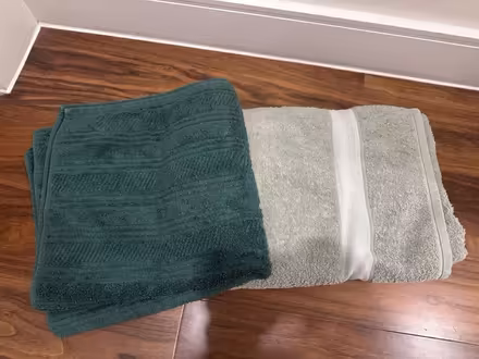 Photo of free 2 large bath towels (SW7) #1