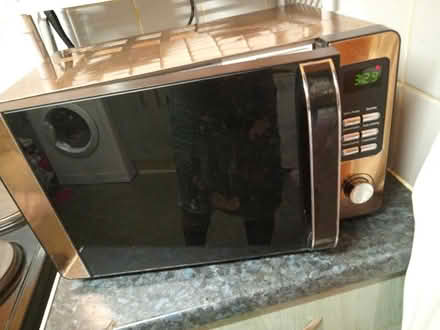 Photo of Microwave (Dedworth SL4) #2