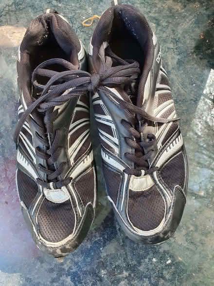 Photo of free Trainers Adult 6 (Booker HP12) #1