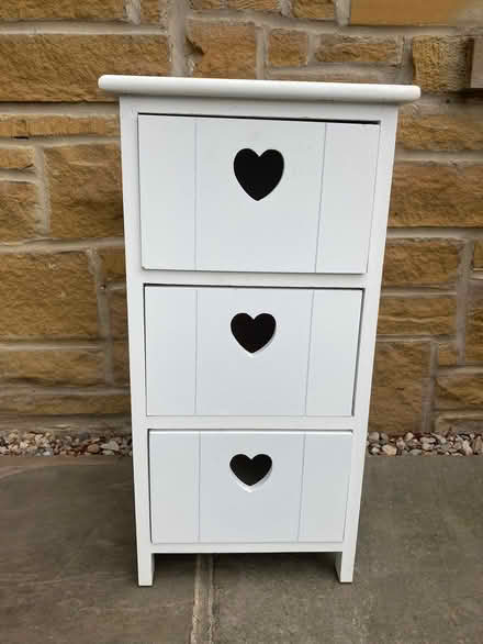 Photo of free Pretty bathroom/bedroon storage (Stannington NE61) #2