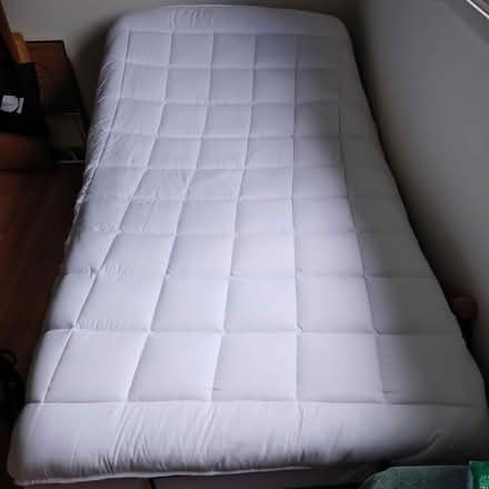 Photo of free Medical Assist Lift Bed (Craig Henry Area (Woodroffe)) #1