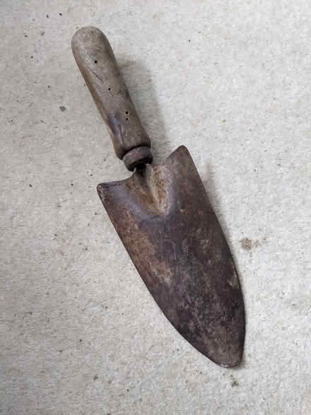 Photo of free Rusty trowel (Hastings TN34) #2