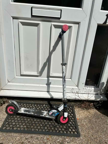 Photo of free 2 wheeled scooter (Hatfield AL9) #1