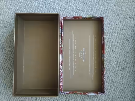 Photo of free Pretty box made of strong card, 17*13cm (Millhouses S7) #2