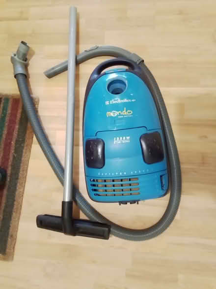 Photo of free Electrolux Mondo vacuum cleaner (Thurcaston LE7) #1