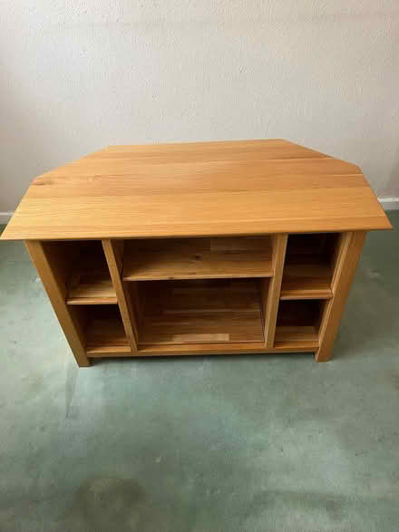 Photo of free TV stand / accessory holder (Girton CP (S Cambs) CB3) #1