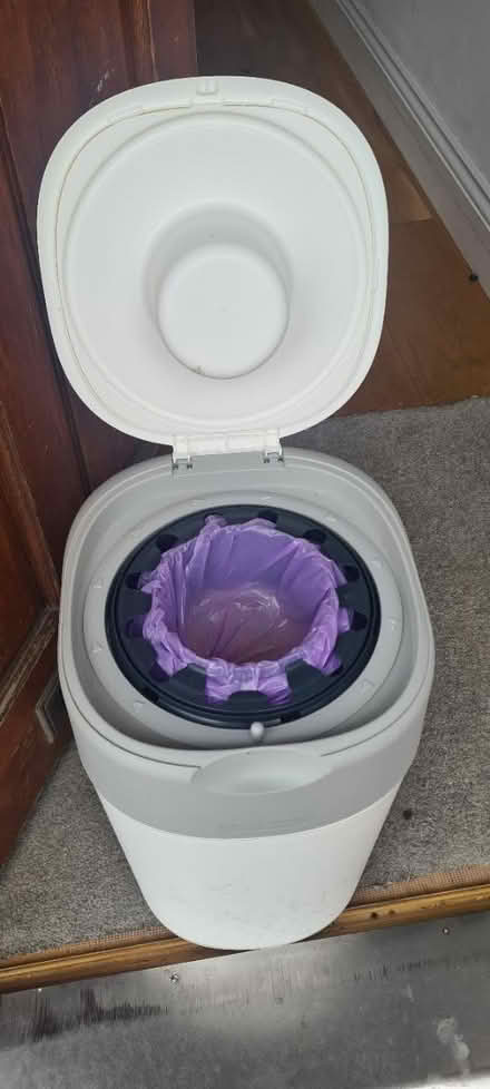 Photo of free Nappy bin + refill (N17 Tottenham Hale) #2