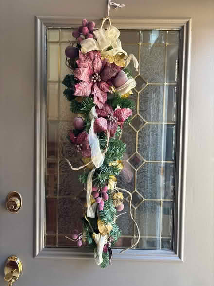 Photo of free Door Christmas Wreathe (Darien) #1