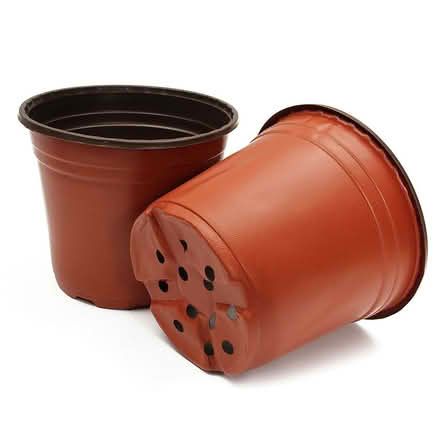 Photo of Plant containers (OX4 4RA) #1