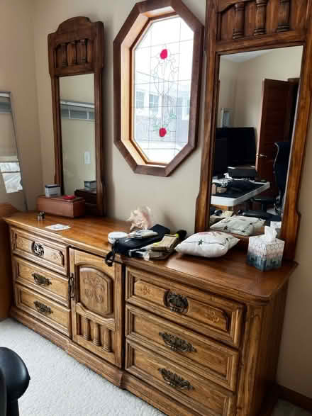 Photo of free Bedroom Set (Barton and mechanic streets) #1