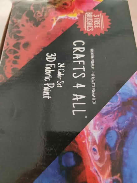 Photo of free 3D Fabric paints with extras (Woodley RG6) #2