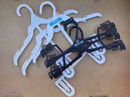 Photo of free Plastic Store Hangers (Koreatown - Normandie/Beverly) #3