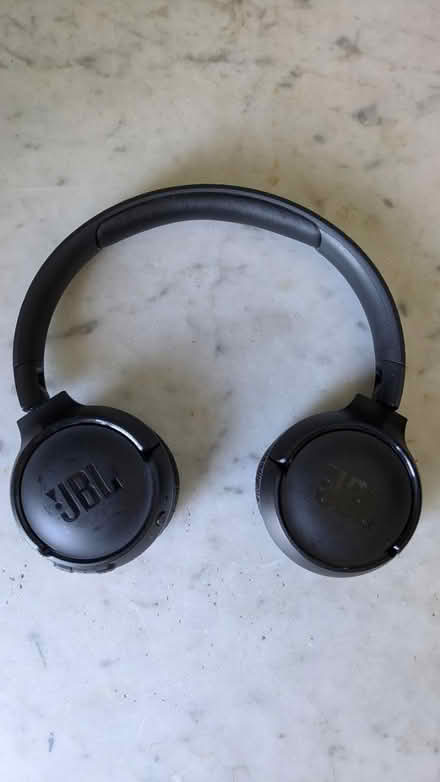 Photo of free JBL headphones one ear tempermental (Tranmere CH42) #1