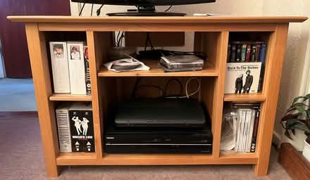 Photo of free TV stand / accessory holder (Girton CP (S Cambs) CB3) #2