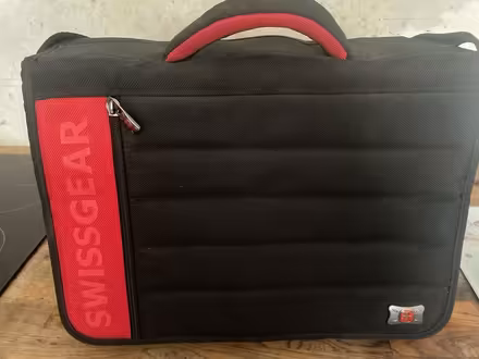 Photo of free Swiss gear laptop case (Blacklands TN34) #1