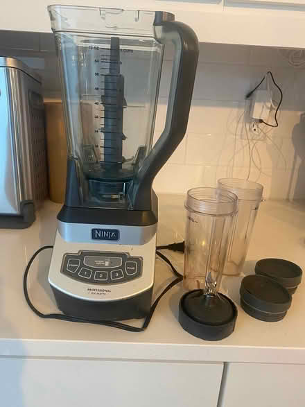 Photo of free Ninja Blender - missing lid (30th and Downing) #1