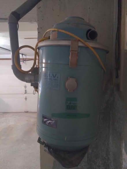 Photo of free House Vacuum (Concord, MA) #1