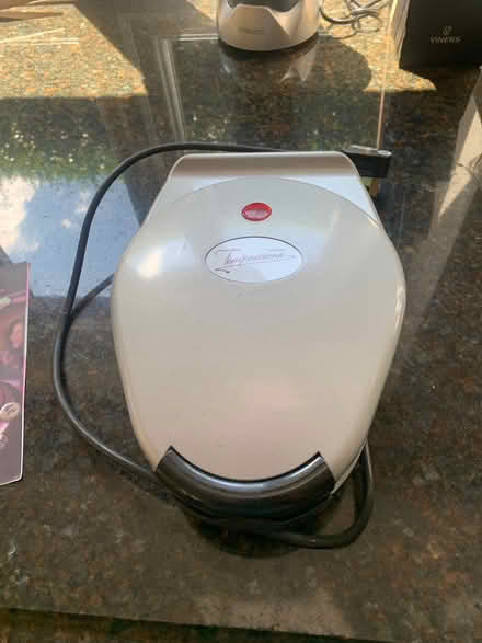 Photo of free Donut maker (Sonning RG4) #2