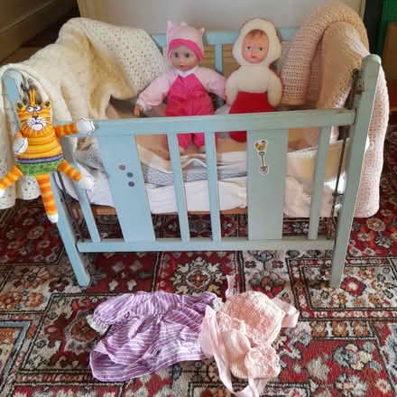 Photo of free Dolls Crib (Gunby, nr Buckminster NG33) #1