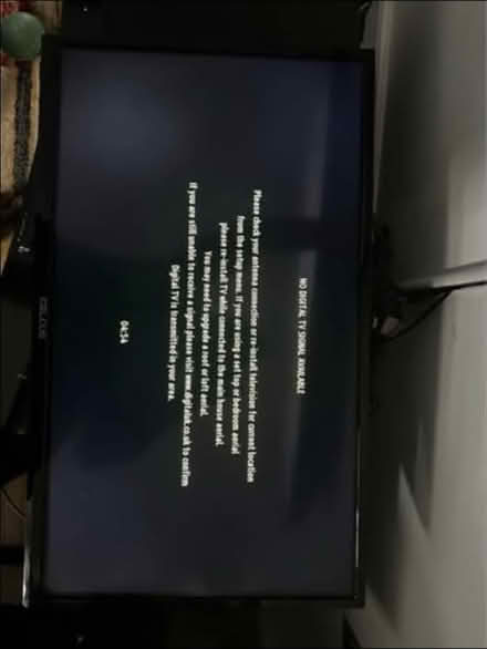 Photo of free 32inch TV with Wall bracket (Norborough S9) #1