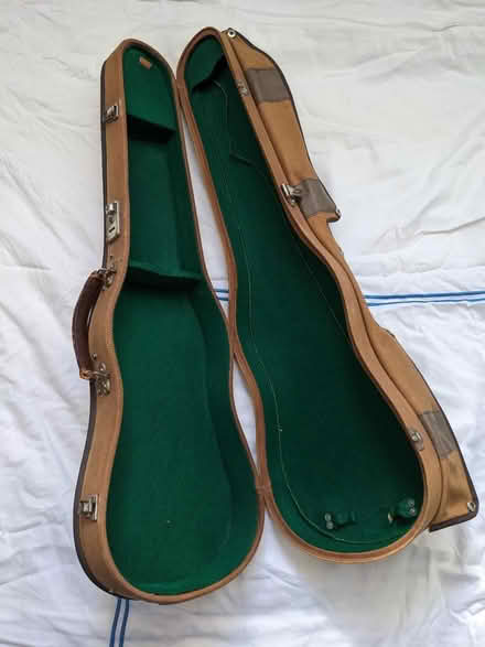 Photo of free Vintage violin case (High St CB10) #1