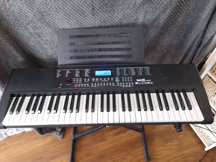 Photo of free Rockjam 660 Electric Keyboard (CT12) #1