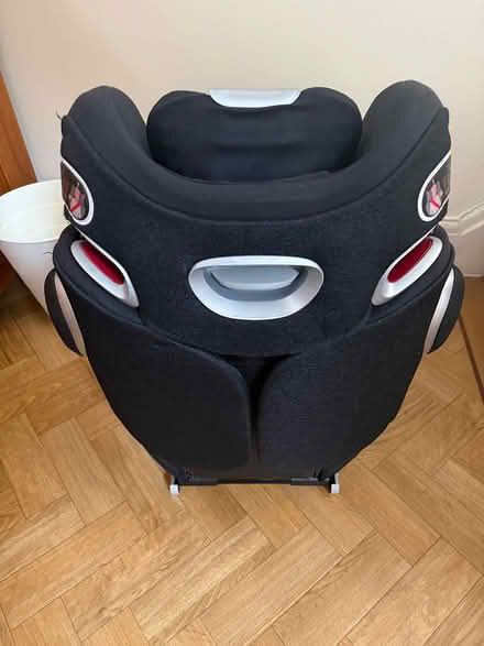 Photo of free Cybex car seat (L19) #2