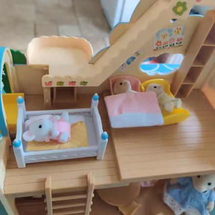 Photo of free Kids Sylvania Families Nursery/Bus (Knighton LE2) #3