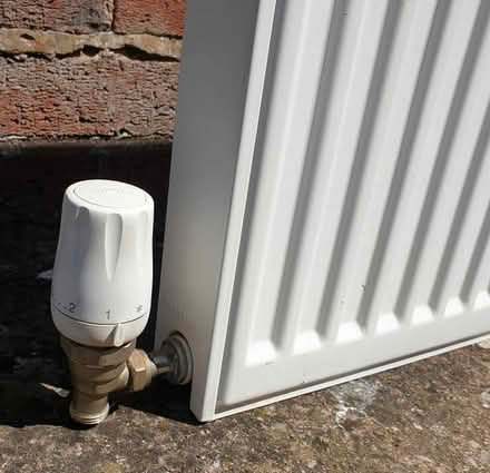 Photo of free 500mm x 500mm rad + valves (Ditton Priors) #3