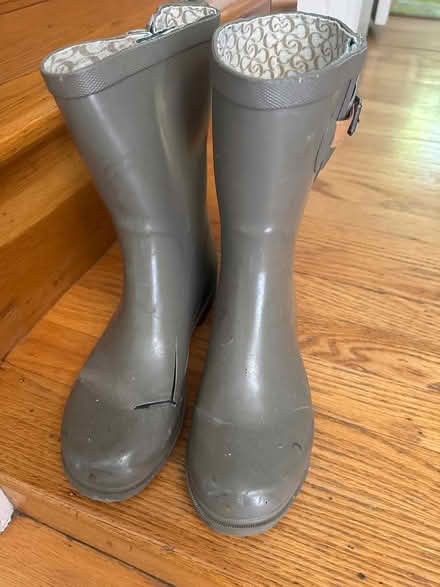 Photo of free Chooka rain boots size 8 (Chevy Chase, DC) #2