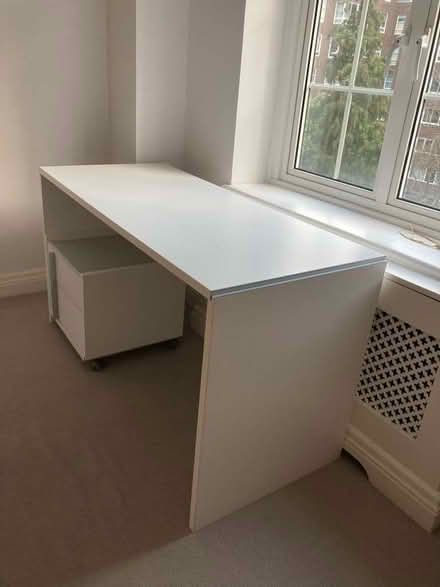 Photo of free desk, drawers and small book shelves (Sloane Square SW1W) #3