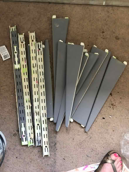 Photo of free 2 x Heavy Duty Shelves with brackets and screws (Shephall SG2) #4