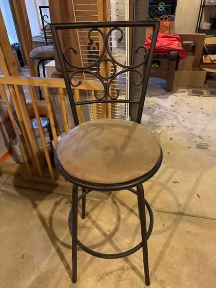 Photo of free Tall bar stool (Swedesboro - Gen Arthur elem) #1