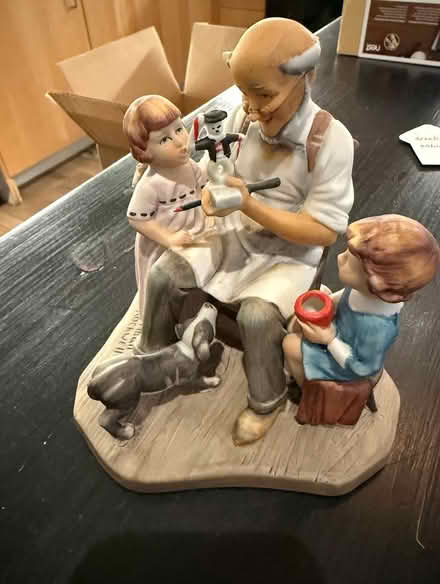 Photo of free Norman Rockwell figurine (Downtown) #1
