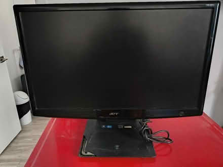 Photo of free HP monitor (Jamaica, NY) #3