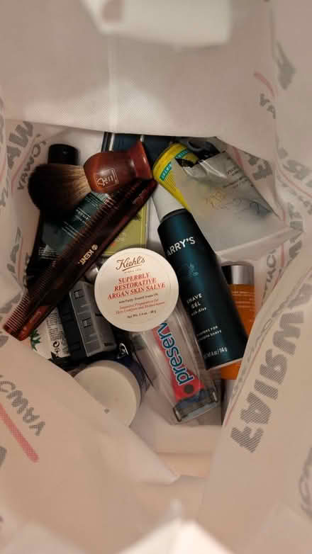 Photo of free Men's toiletries (Murray Hill) #3