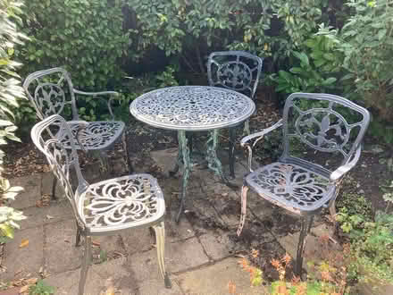 Photo of free Garden table & chairs (Northchurch HP4) #1