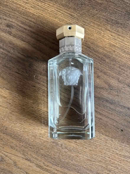 Photo of free Men’s cologne fragance (Common Edge FY4) #1