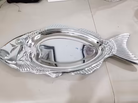 Photo of free Fish shaped platter (Britannia Rd and Creditview Rd) #1