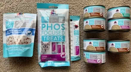 Photo of free Phosphorus Focused Cat Food/Treats (Cupertino - DeAnza and 280) #1