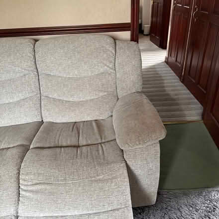 Photo of free 2 electric reclining Sofas (Appleby-in-Westmorland CA16) #2
