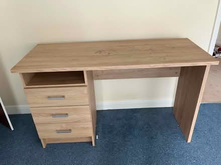 Photo of free Wooden desk - MUST BE COLLECTED IN NEXT FEW HOURS (Harpenden AL5) #1
