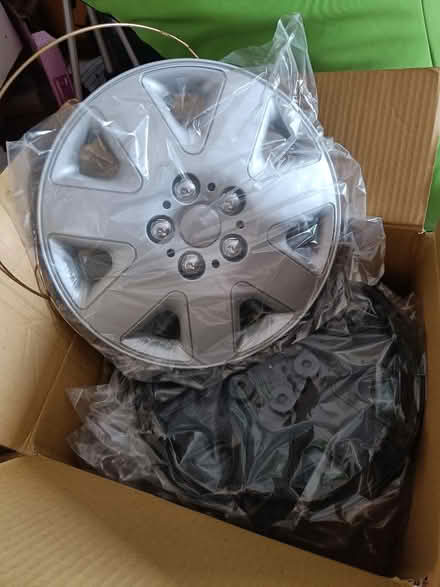 Photo of free Replacement hubcaps (Long Ashton BS41) #1