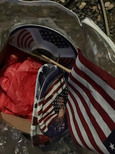 Photo of free July 4 party stuff, plates, flags (Foothill Boulevard Cupertino) #1