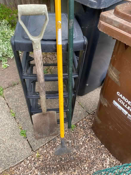 Photo of free Various garden tools, pots, baskets, wire (Barrow upon Soar LE12) #1