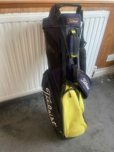Photo of free Tilteist golf bag (BB3) #2