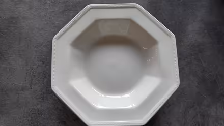 Photo of free Johnson Bros soup/pasta bowls (Claverton) #1